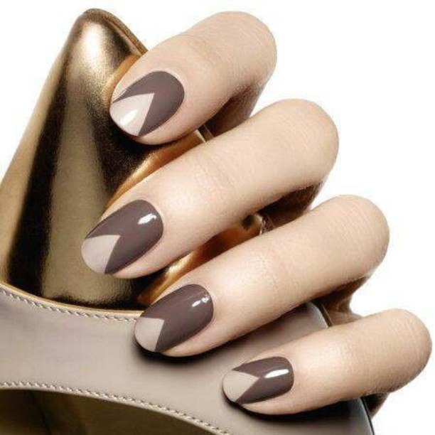 oval shaped nails