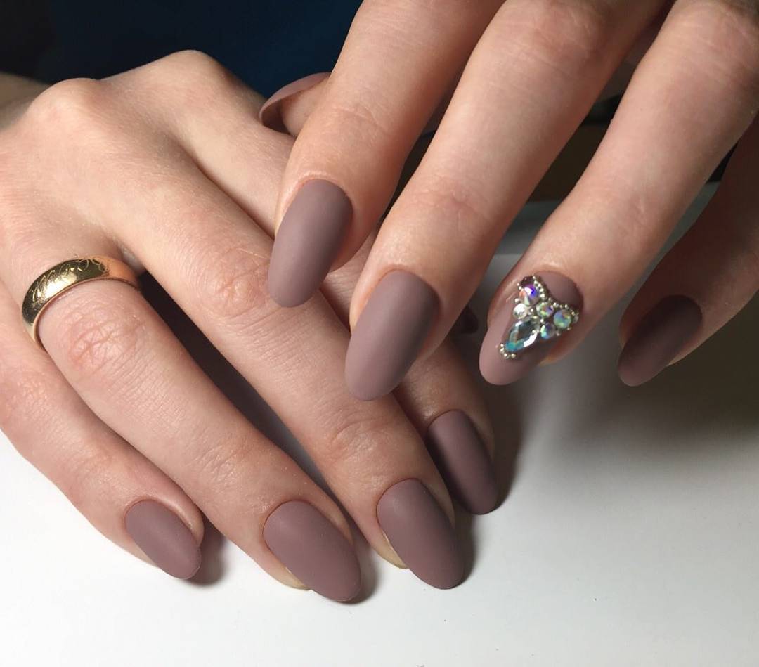 Matte Nails 2024: Trendy Designs for Long or Short Nails - LadyLife