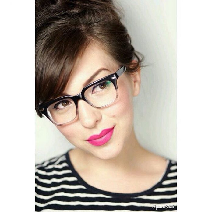Makeup With Glasses Tips And Ideas Ladylife 