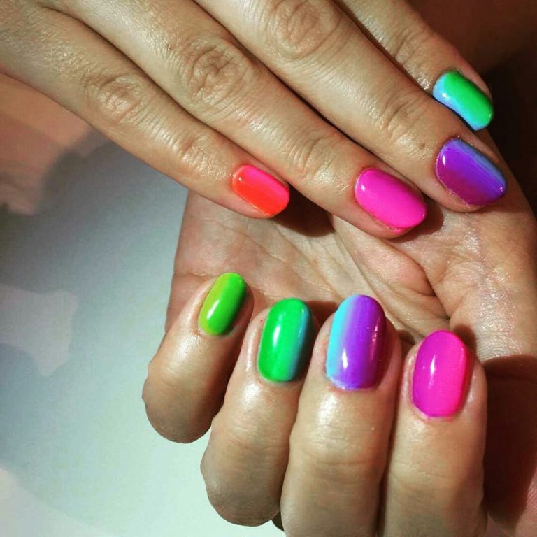 Multi Coloured Nails: New Trend and Best Designs | LadyLife