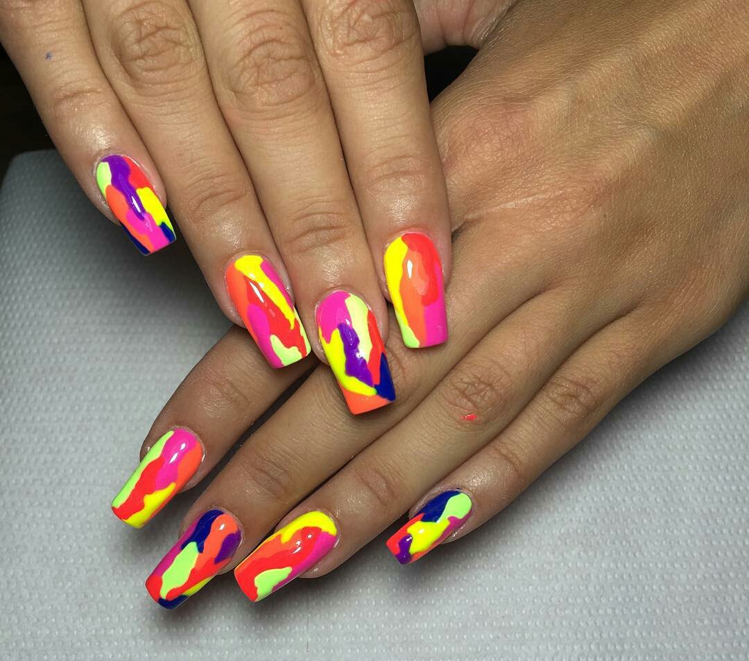 Multi Coloured Nails: New Trend and Best Designs | LadyLife