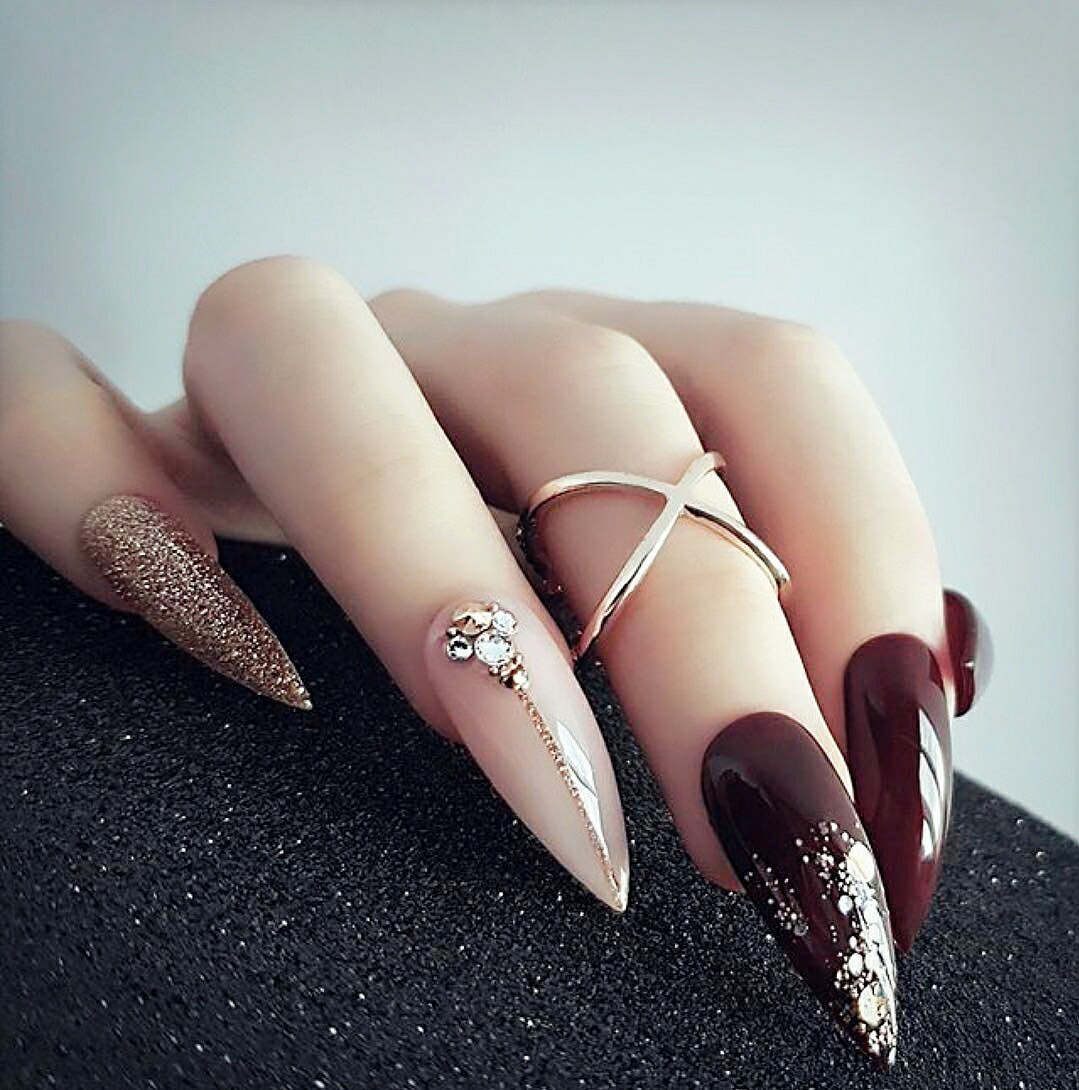 short stiletto nails