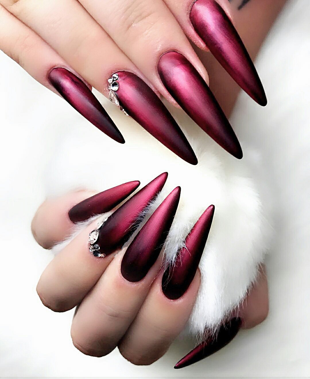 stilettos nails