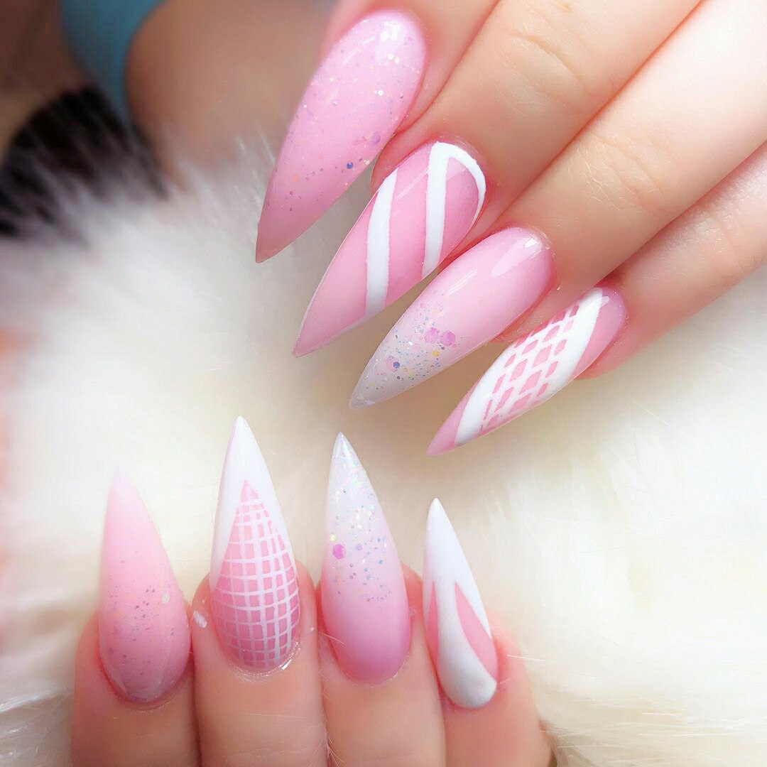 stiletto acrylic nails