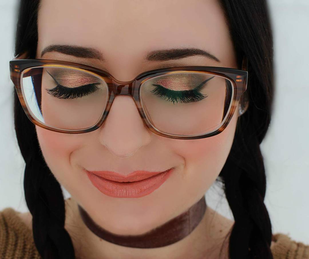 Makeup With Glasses Tips And Ideas Ladylife 1999