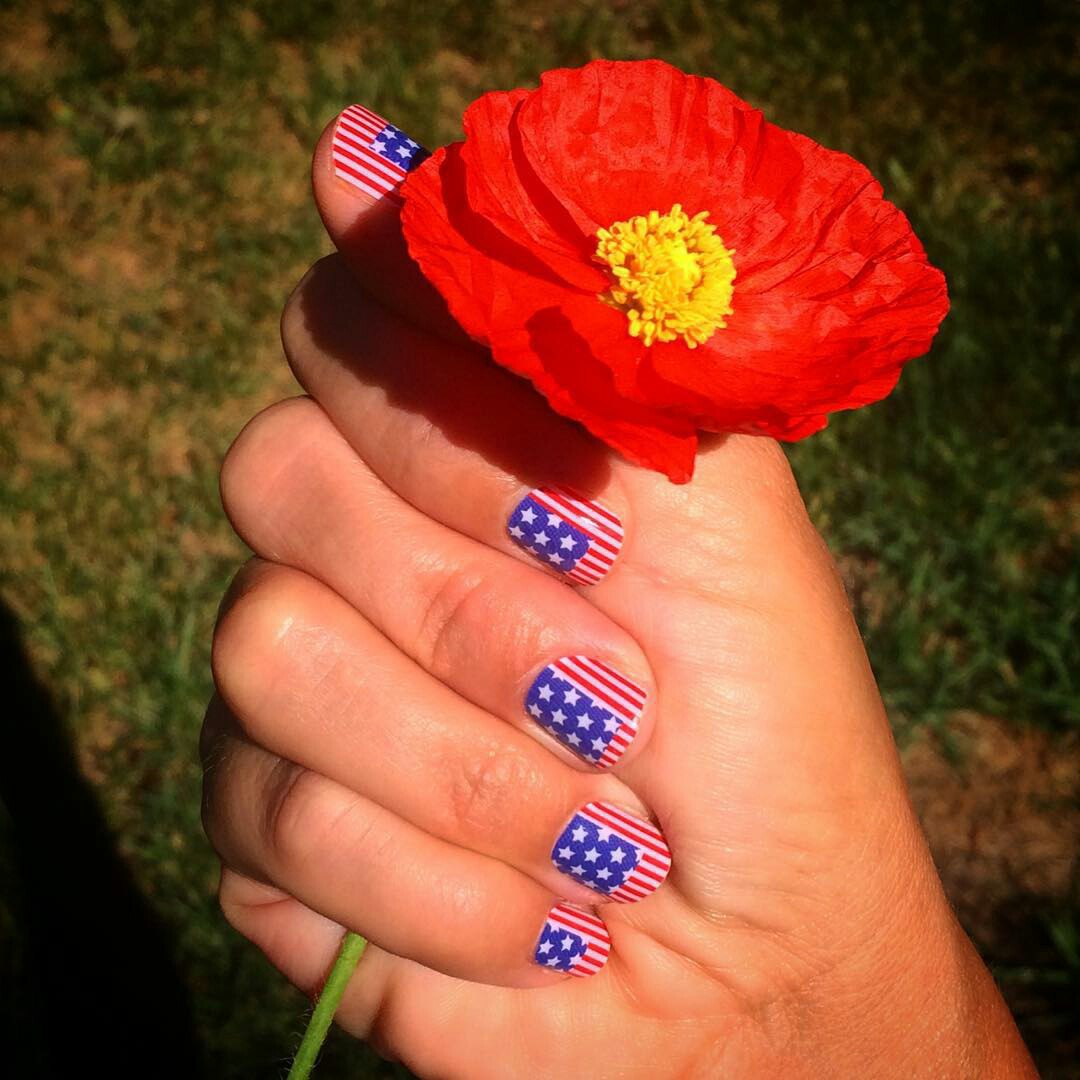 american flag Nails with Stripes