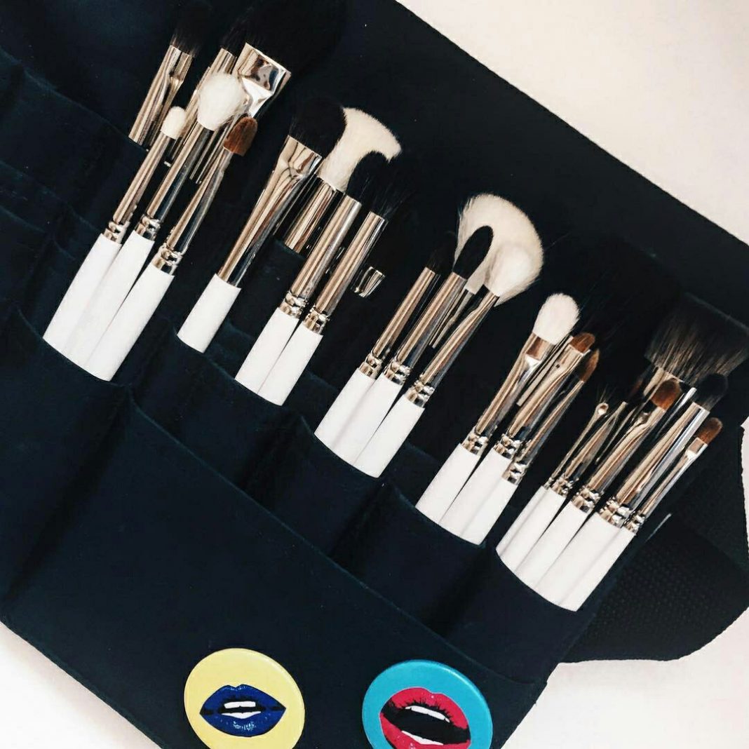 How to clean makeup brushes: best way to wash at home How to Clean Makeup Brushes: Best Way to Wash at Home | LadyLife