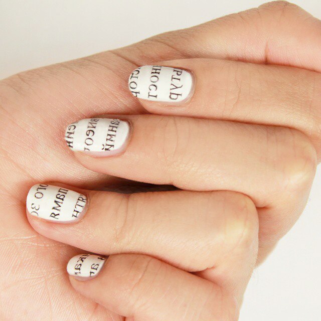 Newspaper Nail Art: Original Nail Design - LadyLife