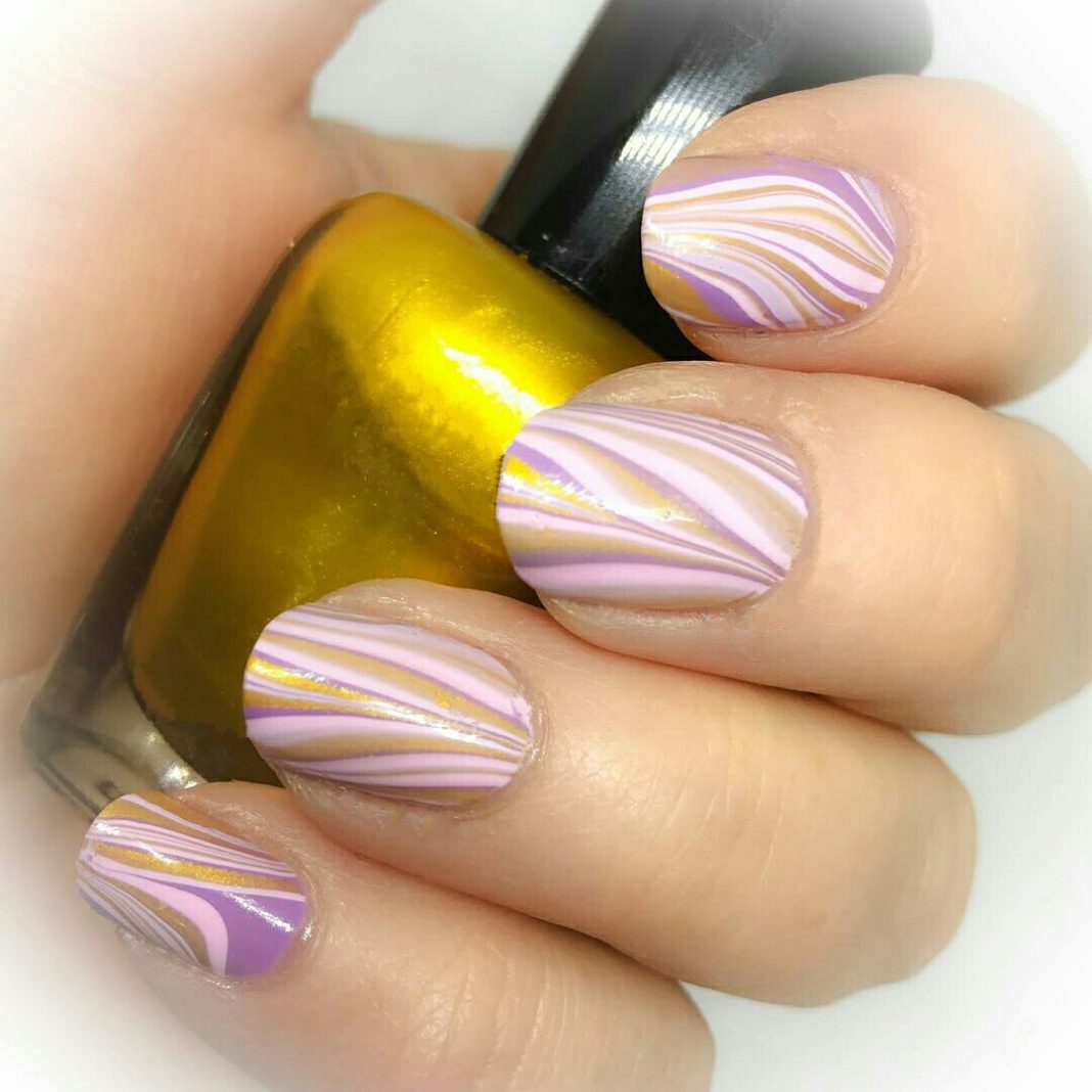 Water Nail Art: How to Do Water Marble Nail Art - LadyLife