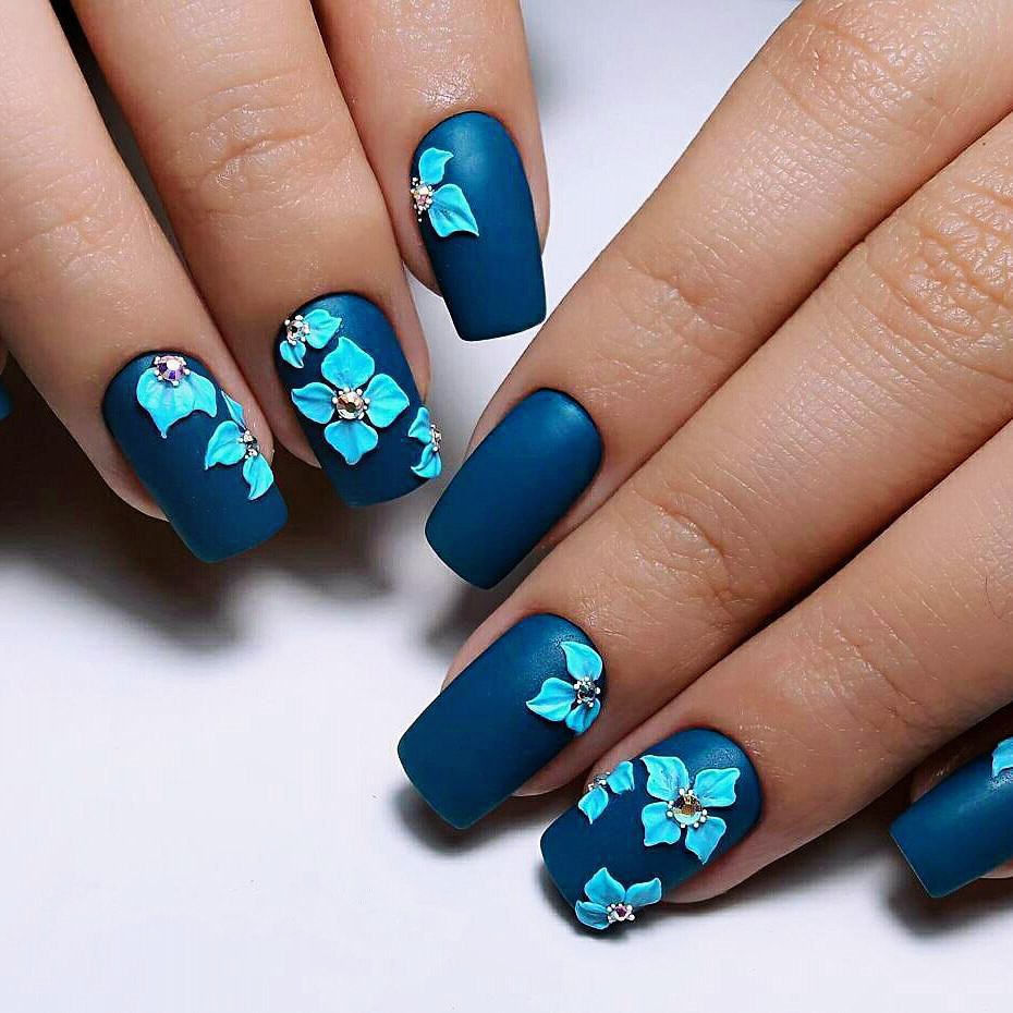 blue 3d nails