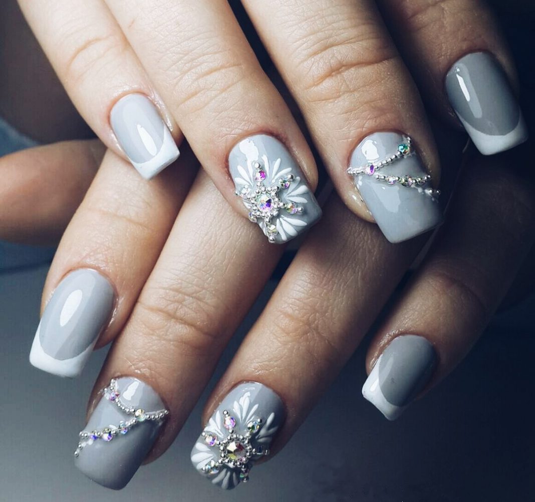 Snowflake Nail Art and Design: Easy Step-by-Step Tutorial - LadyLife
