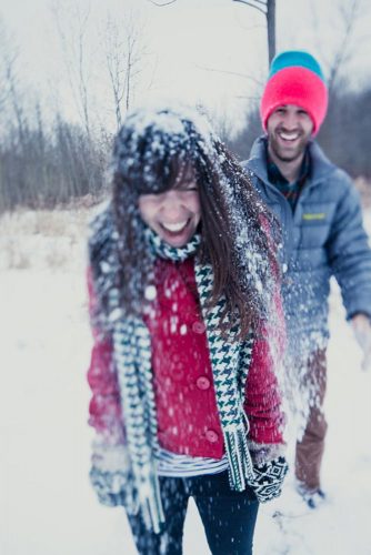 25 Romantic Winter Date Ideas to Try This Year