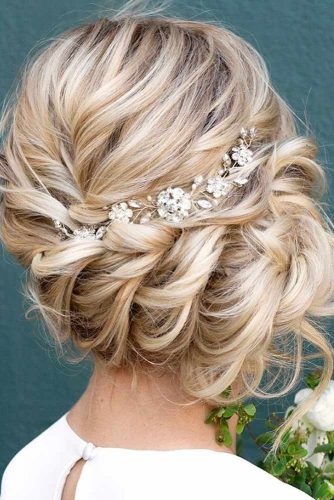 Prom Updos with Braid: Braided Prom Hairstyles - LadyLife