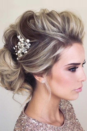 A Little Bit Messy Prom Hair Updos picture6