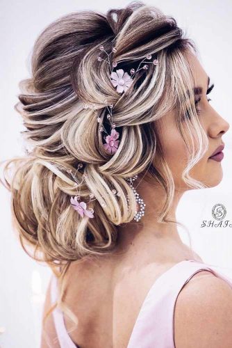 Hairstyles That Will Make You the Belle of the Ball picture2