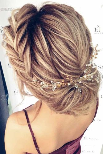 Hairstyles That Will Make You the Belle of the Ball picture3