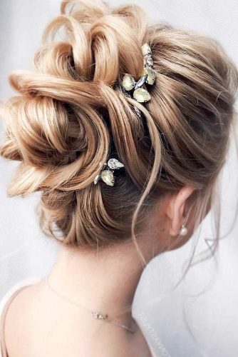 Lovely Homecoming Updo Hairstyles picture 3