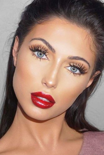 Elegant Makeup Ideas with Red Lips picture 1