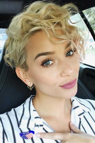 Short Hairstyles for Fine Hair: 21 Short Sassy Haircuts for Women - LadyLife