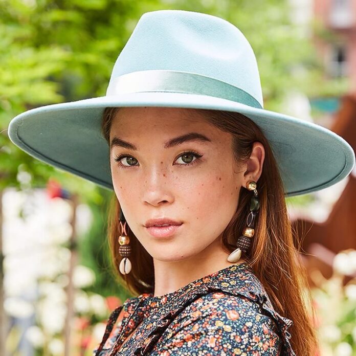 6 Different Types of Headgear for Females to Know LadyLife