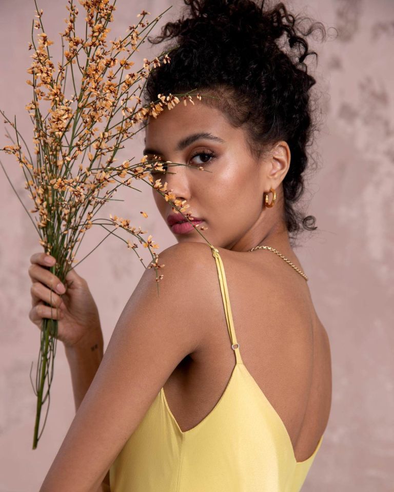 Yellow Dresses 140 Ideas How To Wear A Yellow Dress LadyLife