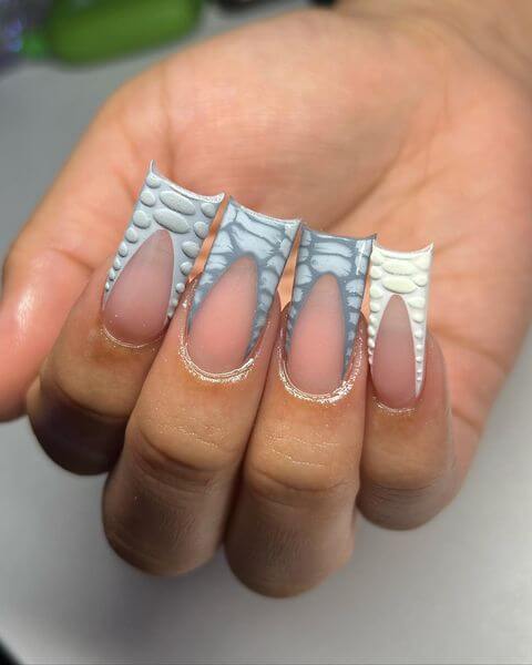 Flare Nails