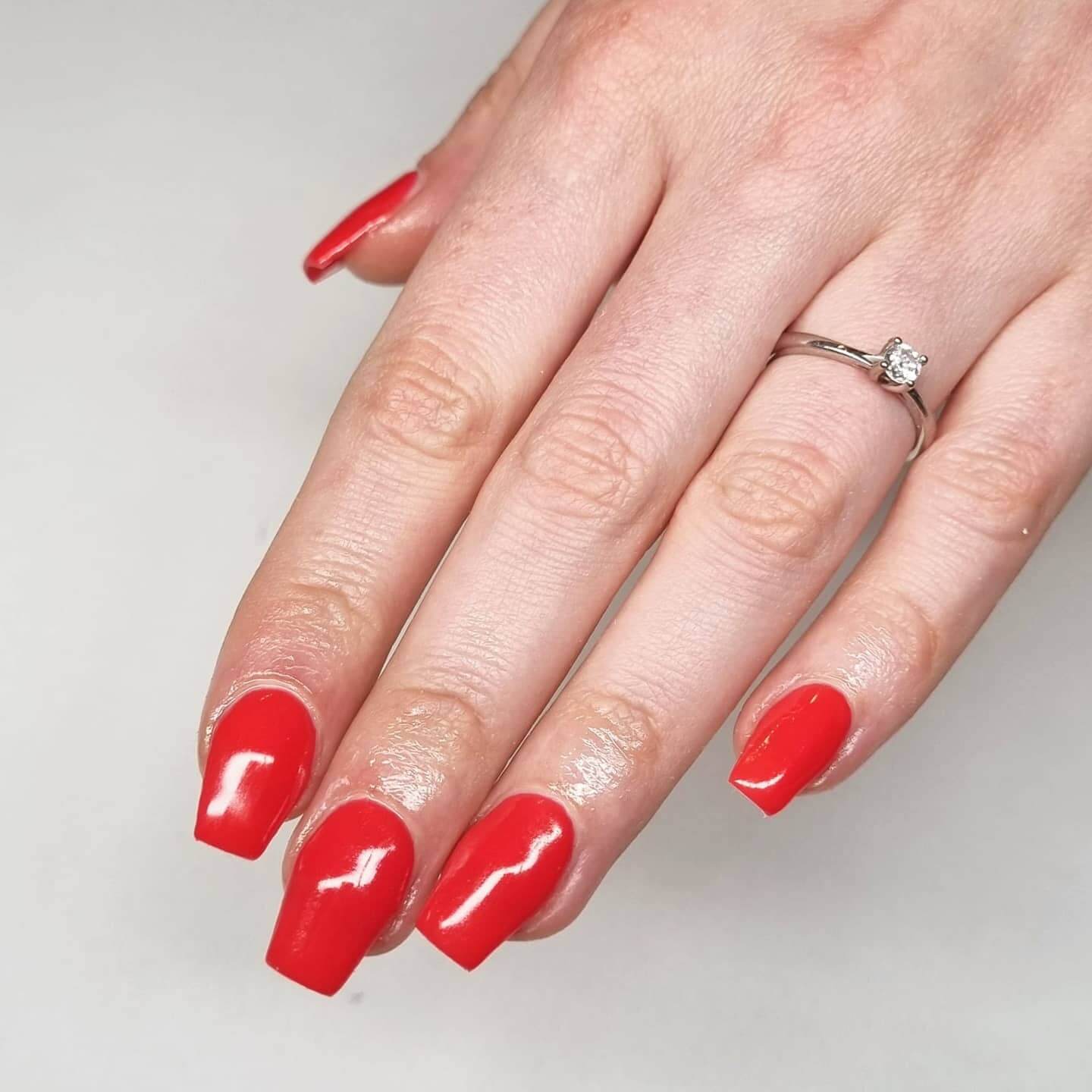 red coffin nail designs