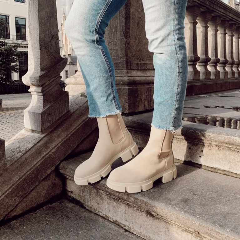 womens casual comfort shoes
