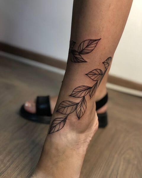 Leg Tattoos for Women 110 Best Designs Ideas for 2023  LadyLife