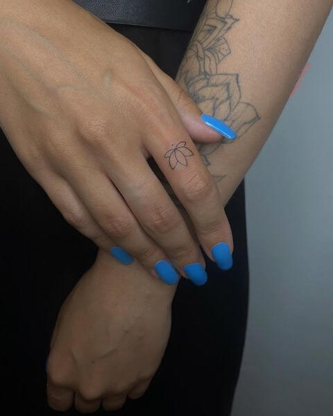 Simple Finger Tattoos