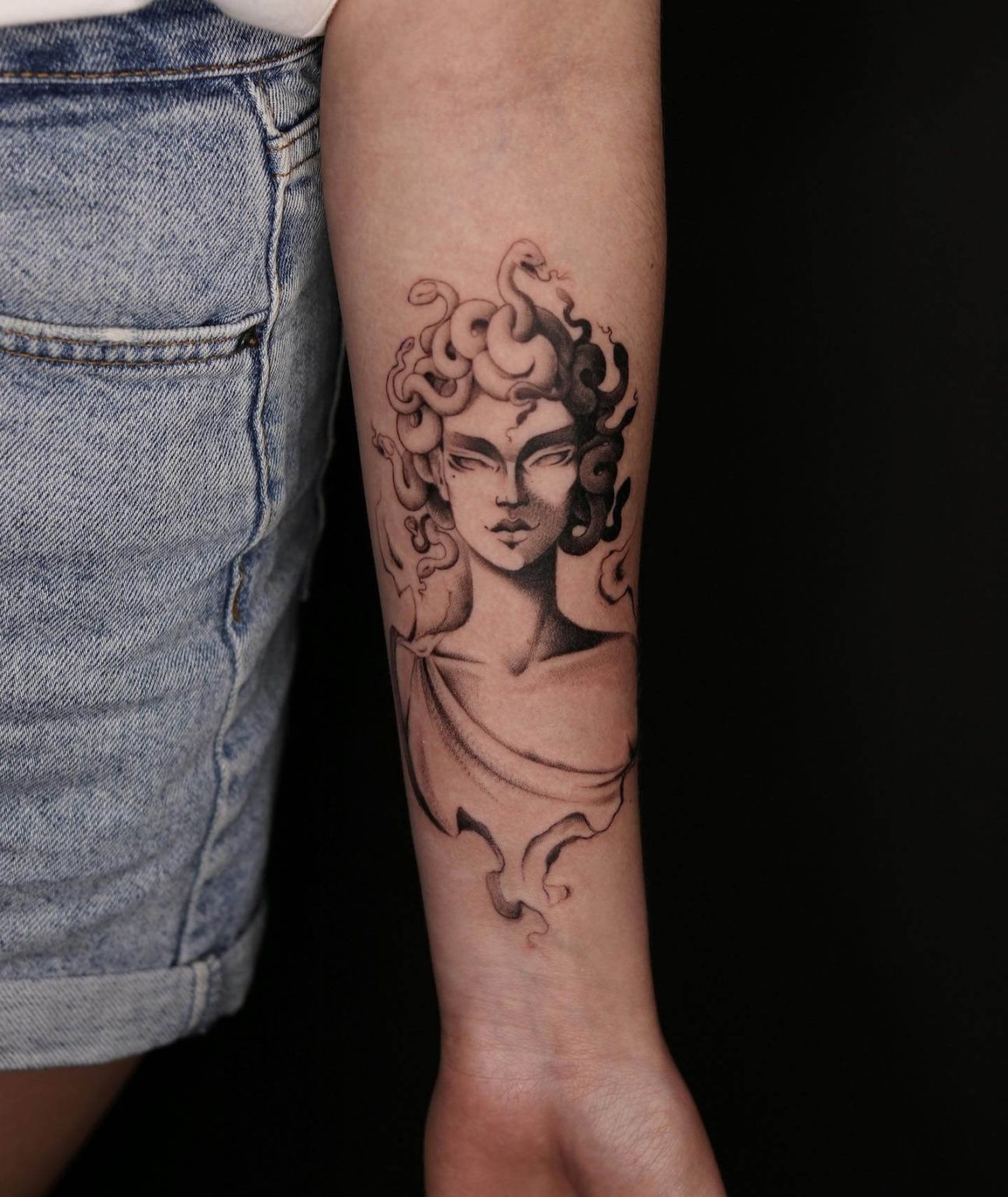 Medusa Tattoos for Women: 130+ Best Ideas [with Meaning] - LadyLife