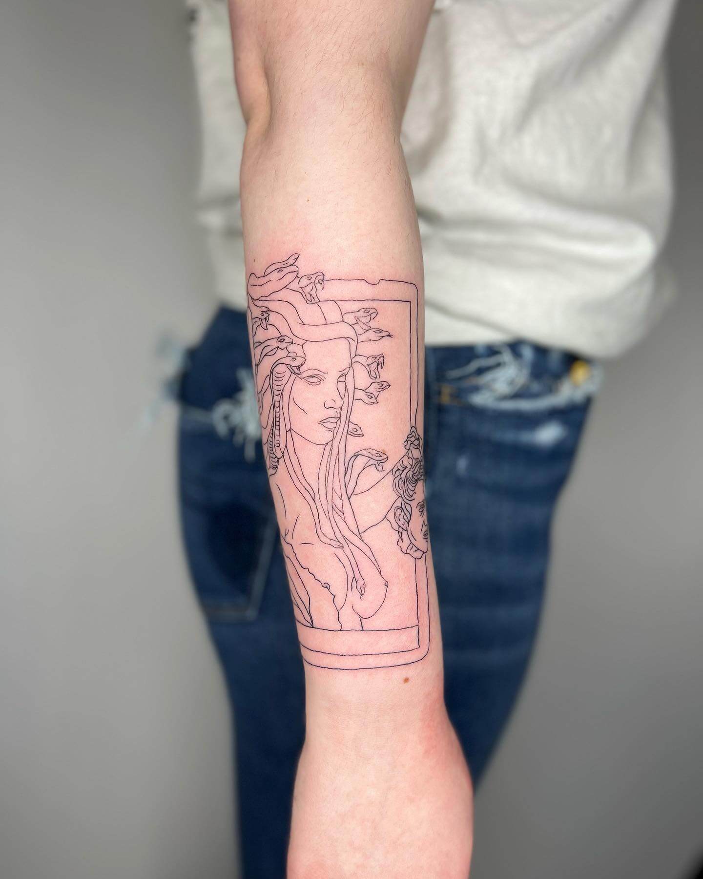 Medusa Tattoo Outline